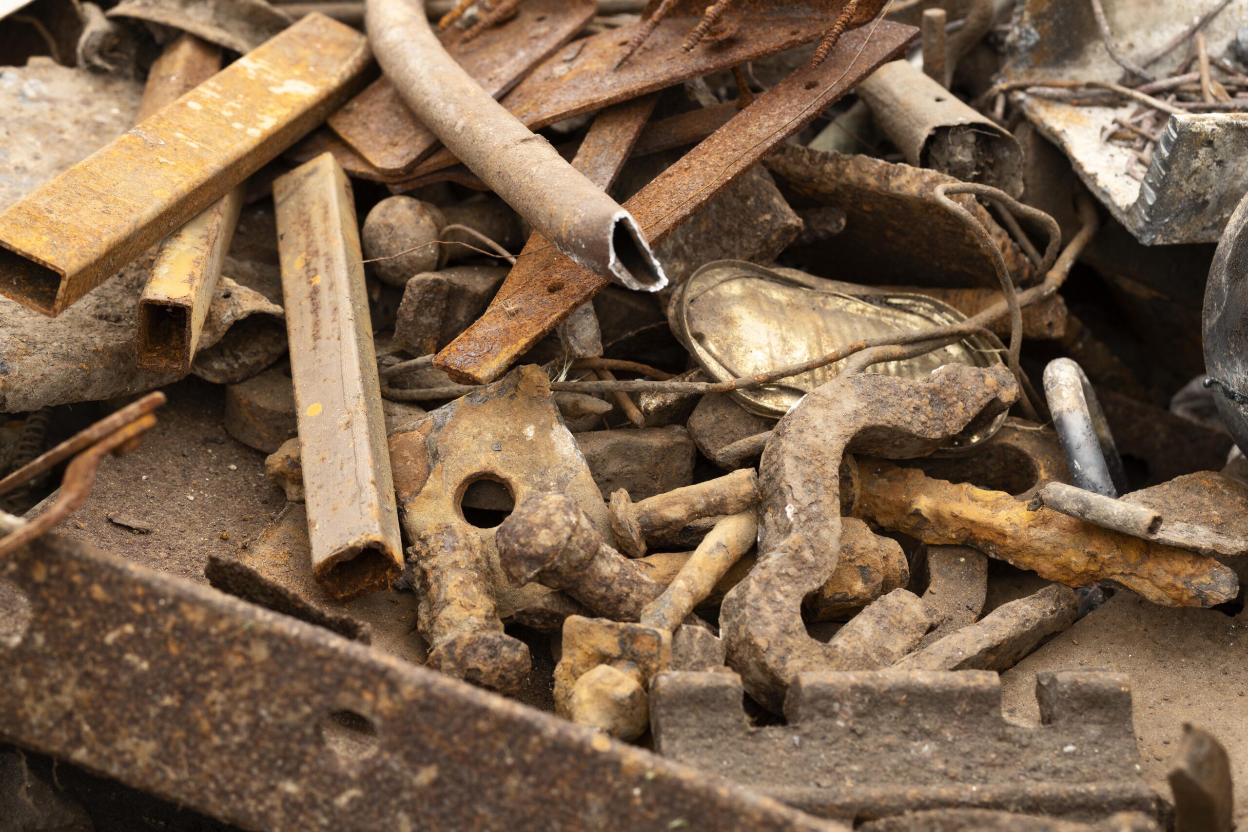 dirty-dumped-objects-assortment