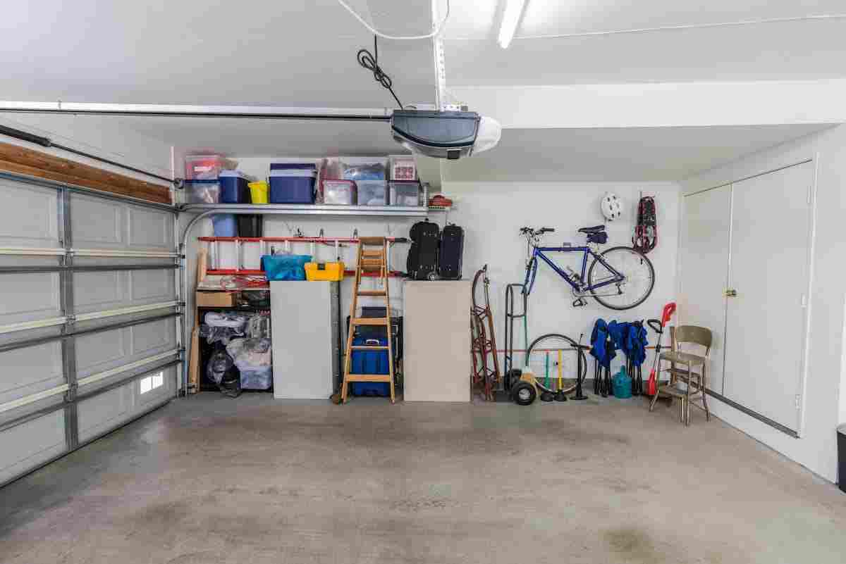 Garage & Storage Cleanouts Garage & Storage Cleanouts