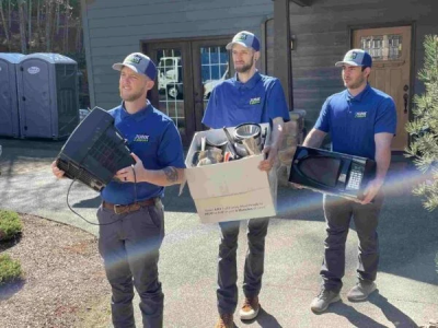 Junk Haulics Crew